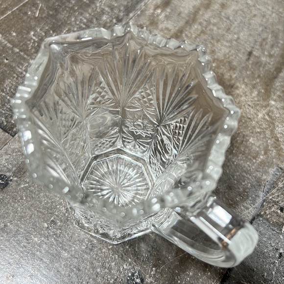 Vintage Crystal Clear Creamer Raised Rose Designs Lot of Detail - Picture 2 of 7